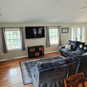Photo #6 of 191 Erin Drive, Madison Heights, VA 0.8 acres
