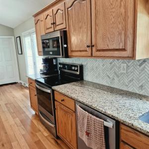 Photo #17 of 191 Erin Drive, Madison Heights, VA 0.8 acres