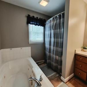 Photo #36 of 191 Erin Drive, Madison Heights, VA 0.8 acres