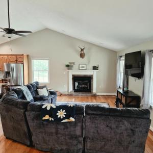Photo #7 of 191 Erin Drive, Madison Heights, VA 0.8 acres