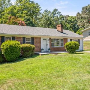 Photo #1 of 180 Fairfax Circle, Madison Heights, VA 1.5 acres