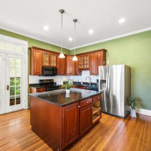 Photo #8 of 2311 Rivermont Avenue, Lynchburg, VA 0.3 acres