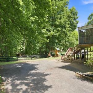 Photo #33 of 1300 Boonsboro Place, Lynchburg, VA 0.4 acres