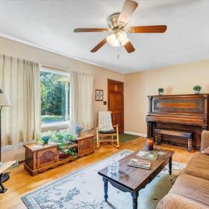 Photo #5 of 119 Mayfield Drive, Lynchburg, VA 0.5 acres