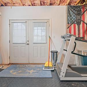 Photo #31 of 209 Davids Way, Evington, VA