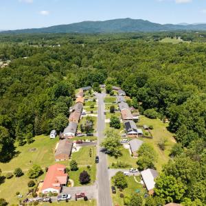 Photo #44 of 201 Westbriar Place, Madison Heights, VA 0.6 acres