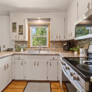 Photo #7 of 201 Westbriar Place, Madison Heights, VA 0.6 acres