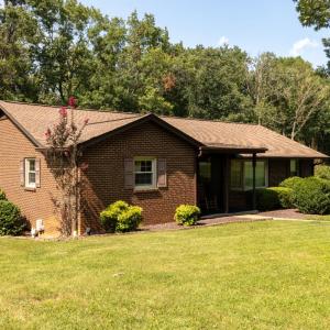 Photo #3 of 733 Spring St, Hurt, VA 1.3 acres