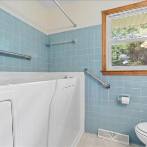 Photo #18 of 1111 Roundtree Drive, Bedford, VA 0.4 acres