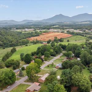 Photo #43 of 1111 Roundtree Drive, Bedford, VA 0.4 acres