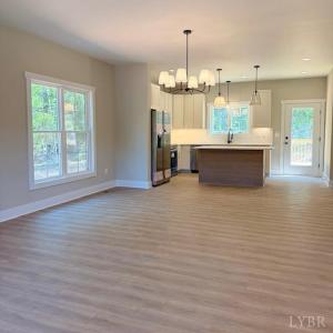 Photo #3 of 280 Acorn Drive, Appomattox, VA 0.7 acres