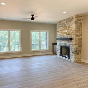 Photo #4 of 280 Acorn Drive, Appomattox, VA 0.7 acres