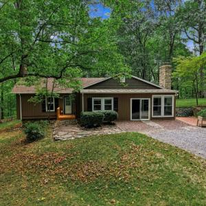 Photo #38 of 1082 Cedar Lane Court, Lynchburg, VA 1.1 acres