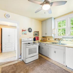Photo #16 of 1231 Oakwood Street, Bedford, VA 1.8 acres