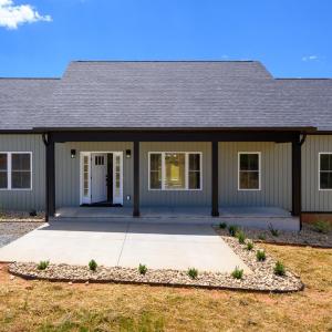 Photo #1 of 2249 Lipscomb Road, Moneta, VA 1.7 acres