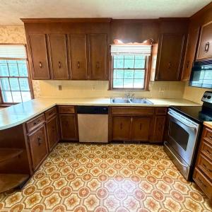 Photo #9 of 18 White Pine Drive, Lynchburg, VA 0.5 acres