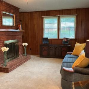 Photo #10 of 40 Wellington Drive, Lynchburg, VA 1.0 acres