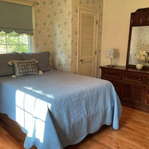 Photo #14 of 40 Wellington Drive, Lynchburg, VA 1.0 acres