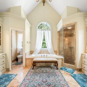 Photo #23 of 1913 Royal Oak Drive, Lynchburg, VA 2.4 acres