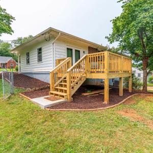 Photo #31 of 7128 Meadowbrook Road, Lynchburg, VA 0.9 acres