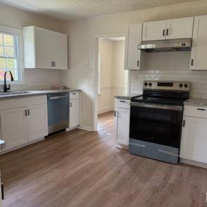 Photo #8 of 2140 E Hyco Road, South Boston, VA 1.0 acres