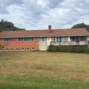Photo #1 of 1729 Oakwood Street, Bedford, VA 0.7 acres