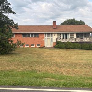 Photo #17 of 1729 Oakwood Street, Bedford, VA 0.7 acres