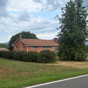 Photo #16 of 1729 Oakwood Street, Bedford, VA 0.7 acres