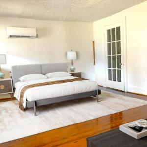 MAIN LEVEL PRIMARY BEDROOM