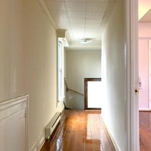 UPSTAIRS HALLWAY