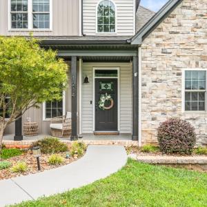 Photo #3 of 1214 Highland Oaks Drive, Lynchburg, VA 1.0 acres