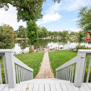 Photo #38 of 1740 Timberlake Drive, Lynchburg, VA 0.4 acres