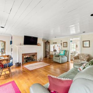Photo #5 of 1740 Timberlake Drive, Lynchburg, VA 0.4 acres