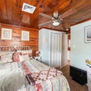 Photo #32 of 1740 Timberlake Drive, Lynchburg, VA 0.4 acres