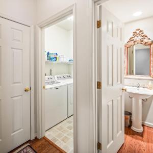 Photo #16 of 6551 Fairway Estates Drive, Roanoke, VA 0.2 acres