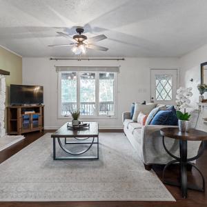 Photo #10 of 533 Timberlake Drive, Lynchburg, VA 0.4 acres