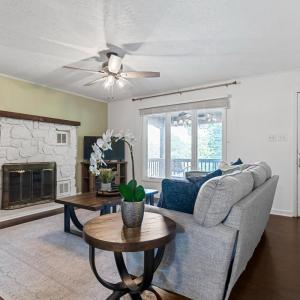 Photo #7 of 533 Timberlake Drive, Lynchburg, VA 0.4 acres