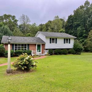 Photo #3 of 345 Charles Drive, Appomattox, VA 0.9 acres