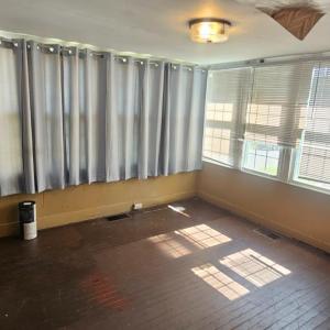 Den-possible 3rd bdrm