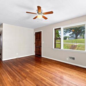 Photo #12 of 706 Crestwood Circle, Lynchburg, VA 0.2 acres