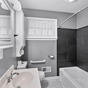 Photo #14 of 706 Crestwood Circle, Lynchburg, VA 0.2 acres
