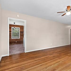 Photo #5 of 706 Crestwood Circle, Lynchburg, VA 0.2 acres