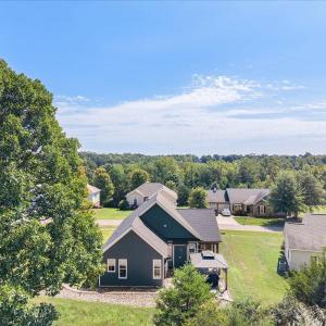 Photo #20 of 1054 Barrow Hills Drive, Huddleston, VA 0.2 acres