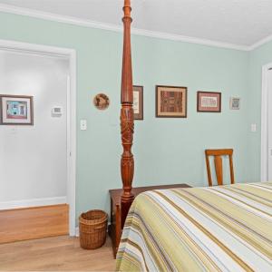 Photo #22 of 580 Kenmore Road, Amherst, VA 0.6 acres