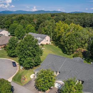 Photo #4 of 1040 Walnut Crest Court, Bedford, VA 0.1 acres