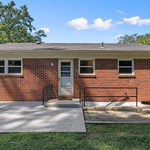 Photo #25 of 427 Woodland Circle, Lynchburg, VA 0.6 acres