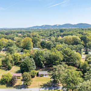 Photo #30 of 427 Woodland Circle, Lynchburg, VA 0.6 acres