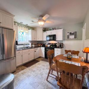 Photo #30 of 2070 Timberlake Drive, Lynchburg, VA 0.4 acres