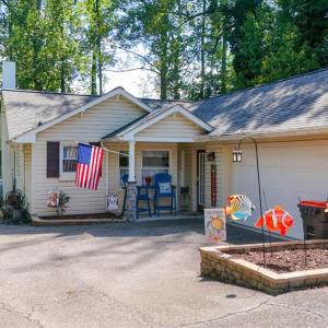 Photo #8 of 2070 Timberlake Drive, Lynchburg, VA 0.4 acres