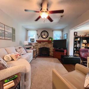 Photo #15 of 2070 Timberlake Drive, Lynchburg, VA 0.4 acres